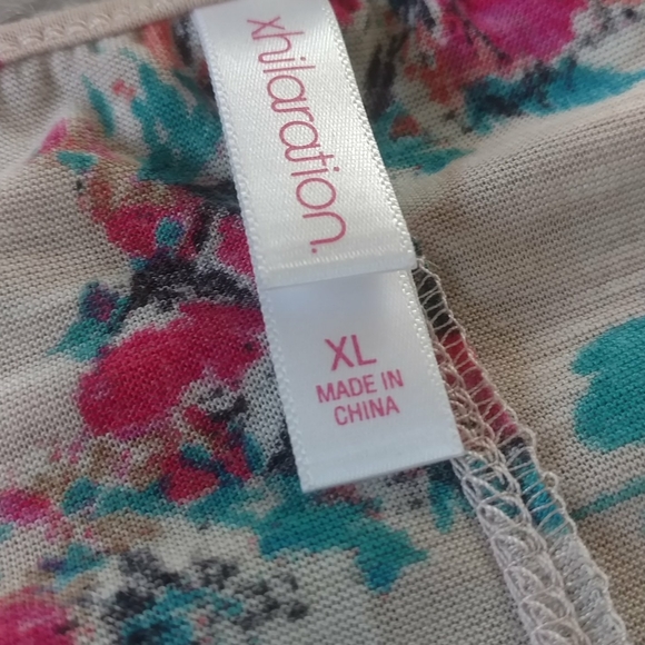 Floral top - Picture 4 of 5